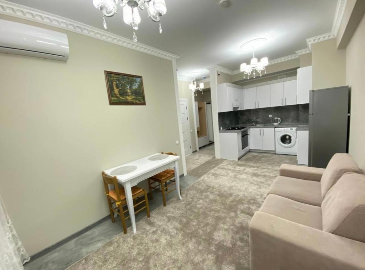 Appartement Luxury Oasis Flat à Chişinău Extérieur photo