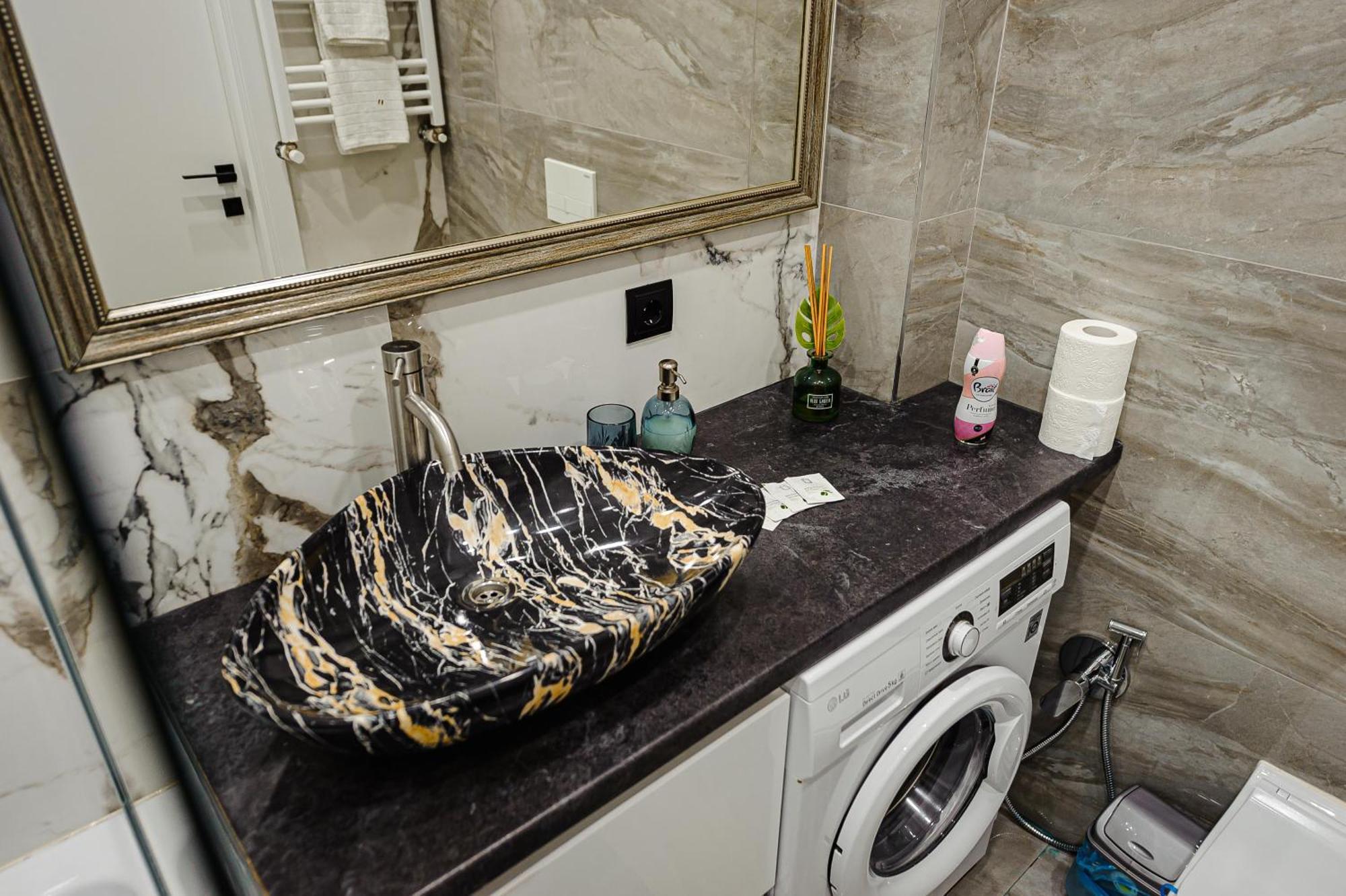 Appartement Luxury Oasis Flat à Chişinău Extérieur photo
